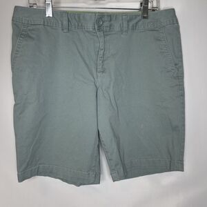 Eddie Bauer Shorts Womens 12 Light Gray Slightly Curvy FIt Short Stretch